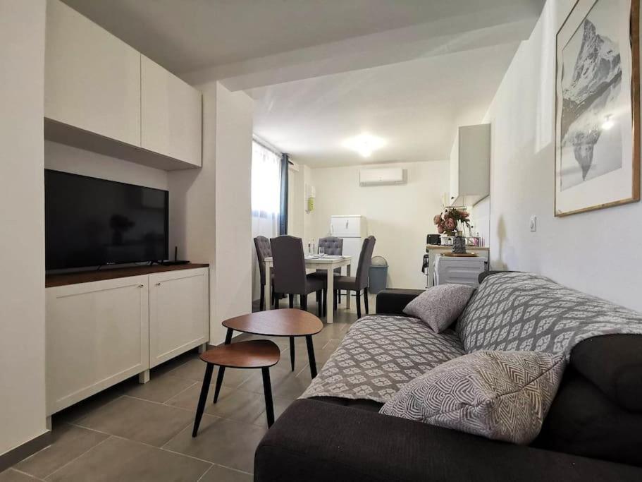 L'Elegant Duplex - Clim I Wifi I Proche Du Centre-Ville Мірамас Екстер'єр фото